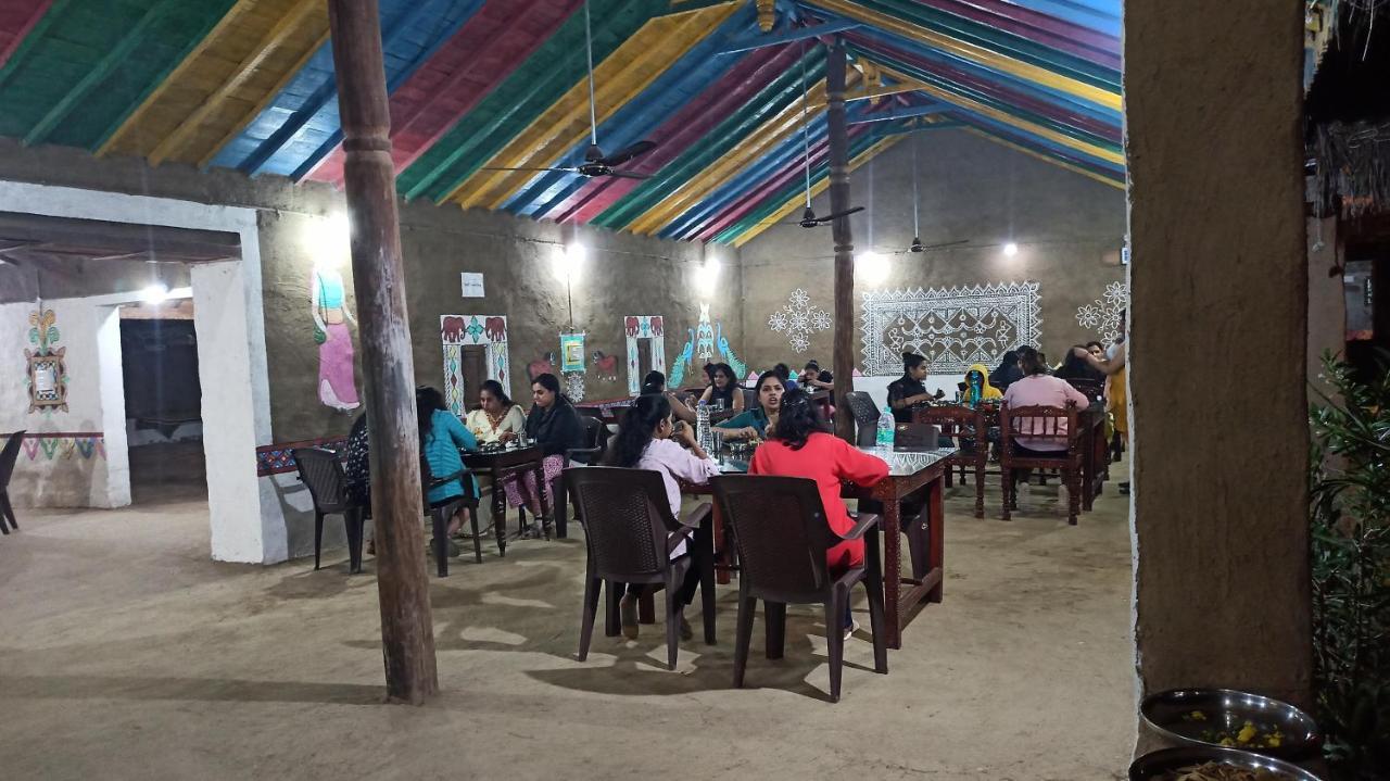 Kutir Craft Village Resort Bherandiala Luaran gambar