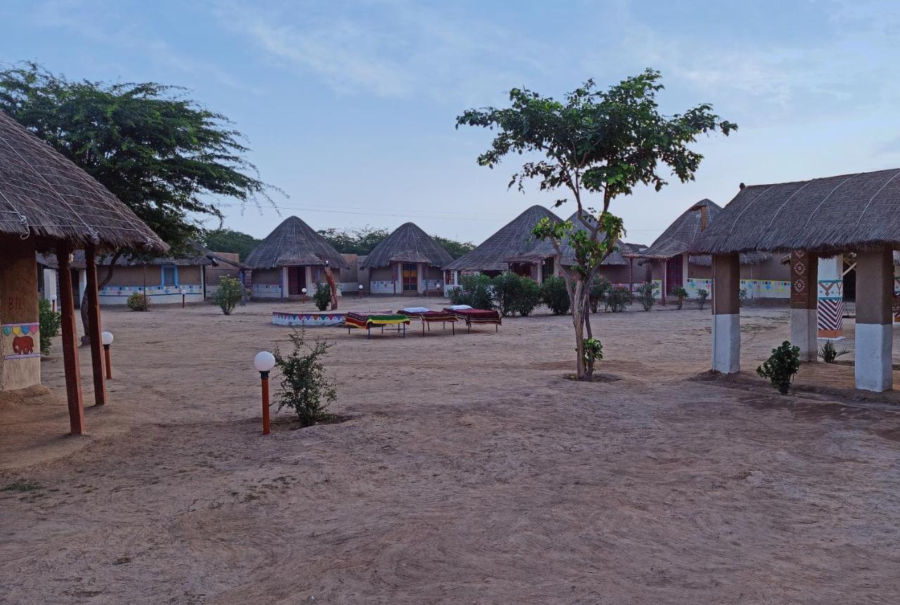 Kutir Craft Village Resort Bherandiala Luaran gambar