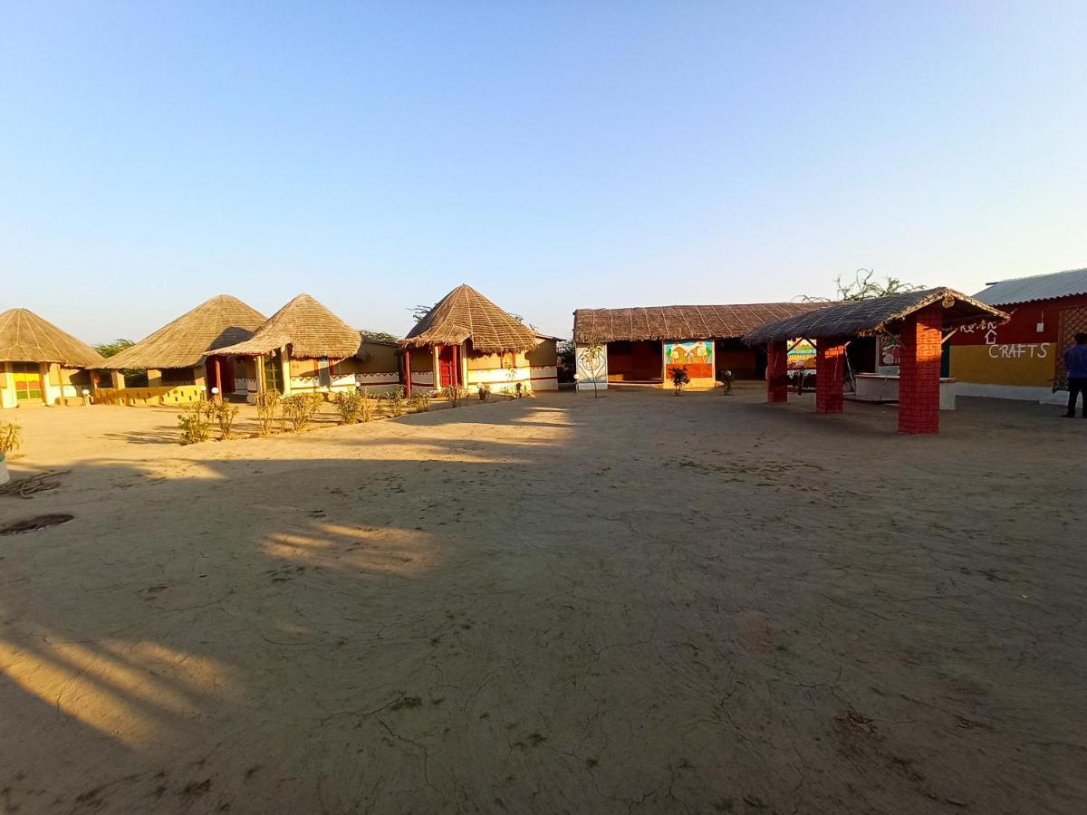 Kutir Craft Village Resort Bherandiala Luaran gambar