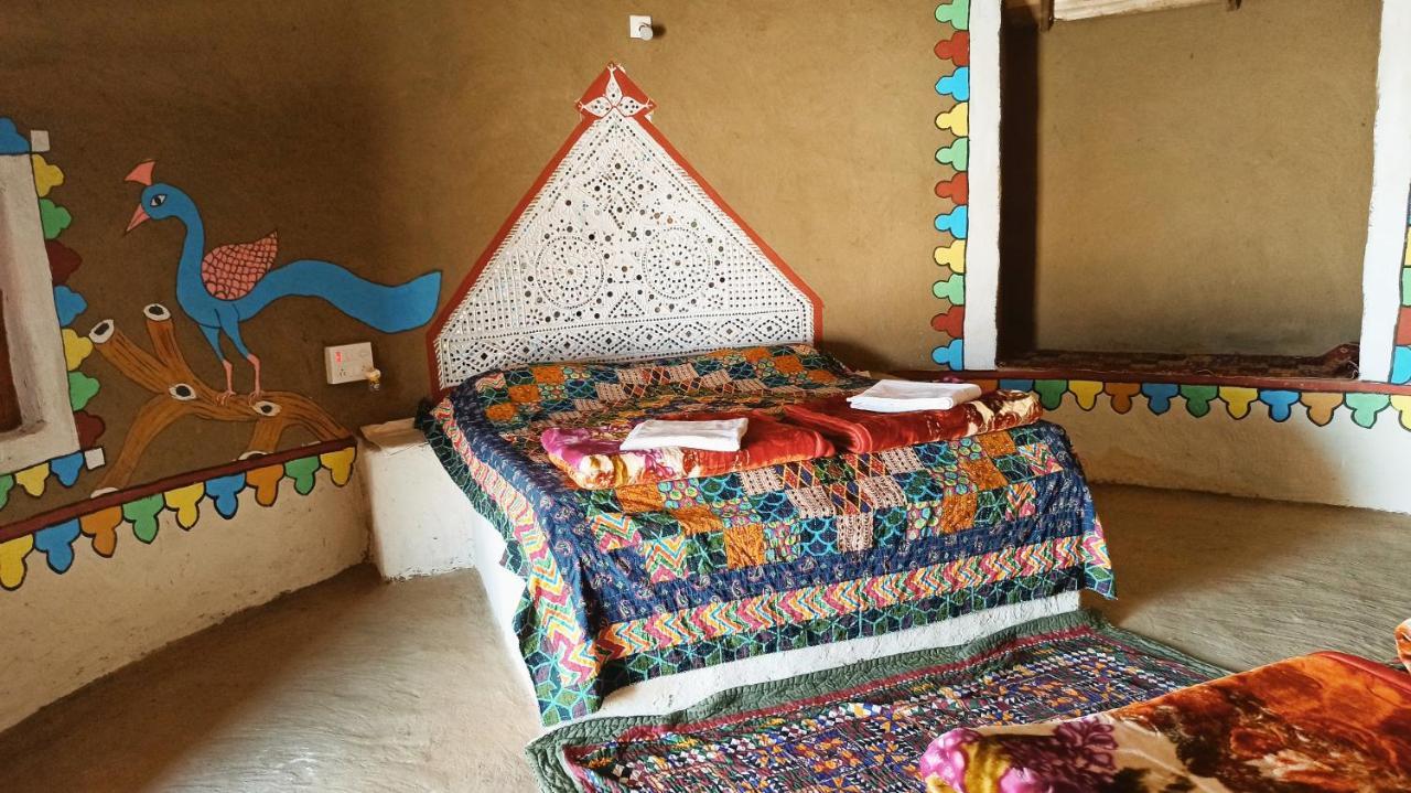 Kutir Craft Village Resort Bherandiala Luaran gambar