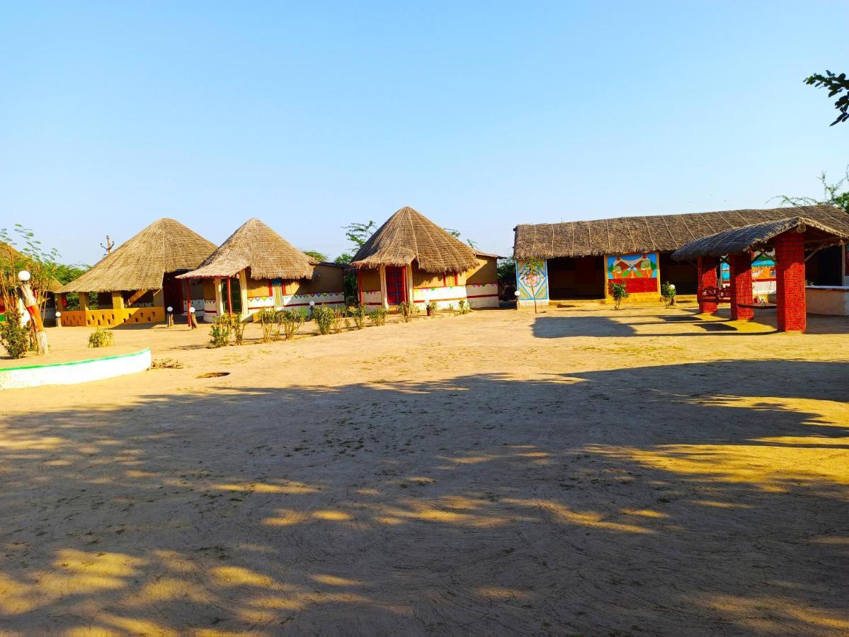 Kutir Craft Village Resort Bherandiala Luaran gambar