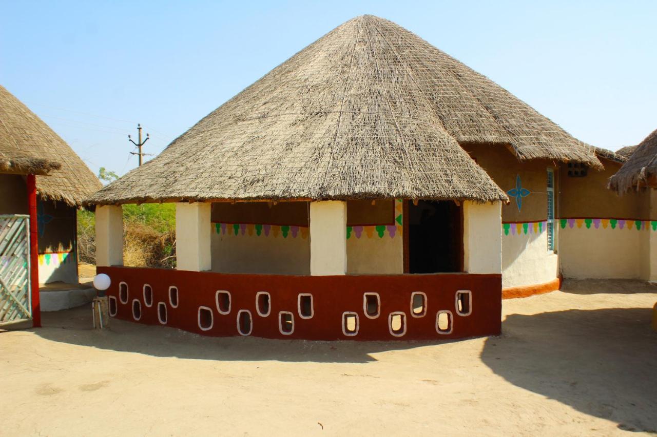 Kutir Craft Village Resort Bherandiala Luaran gambar