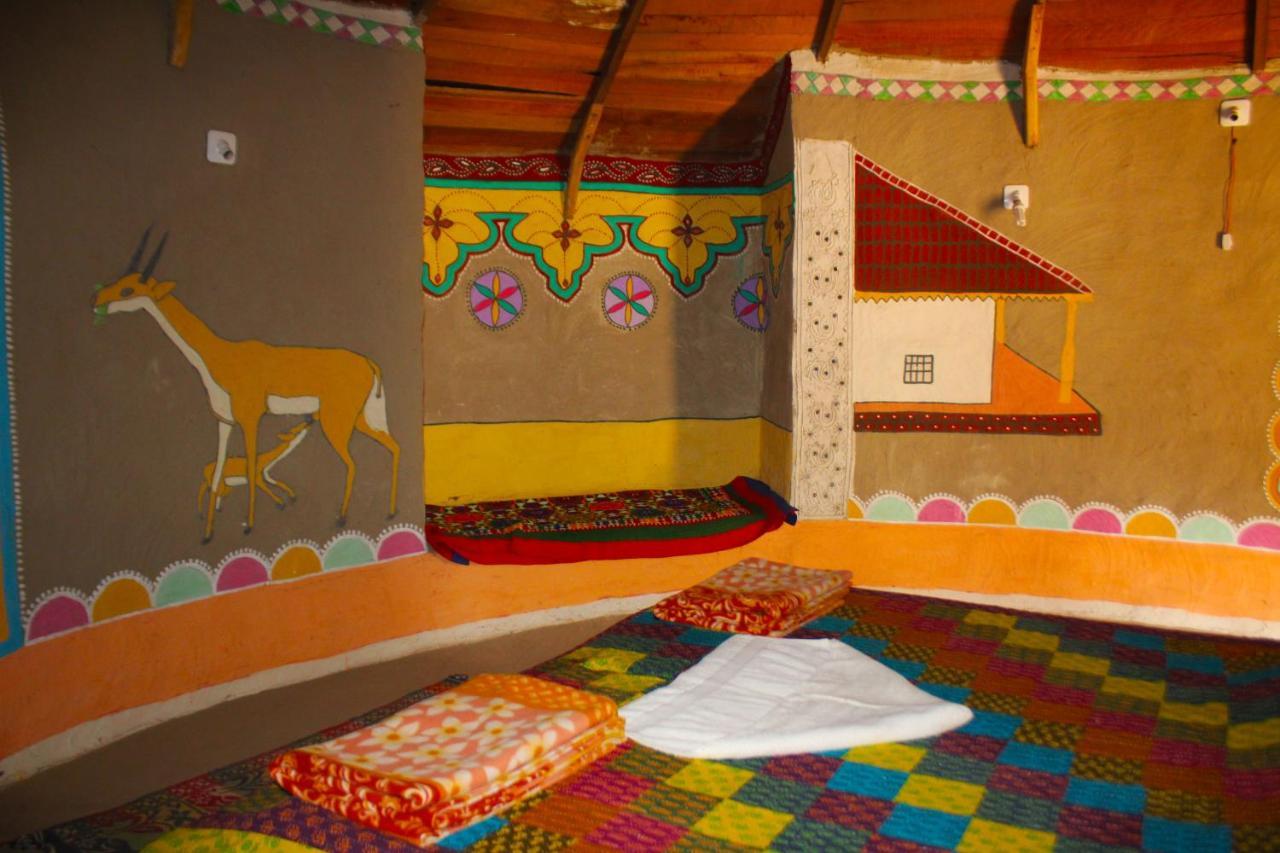 Kutir Craft Village Resort Bherandiala Luaran gambar